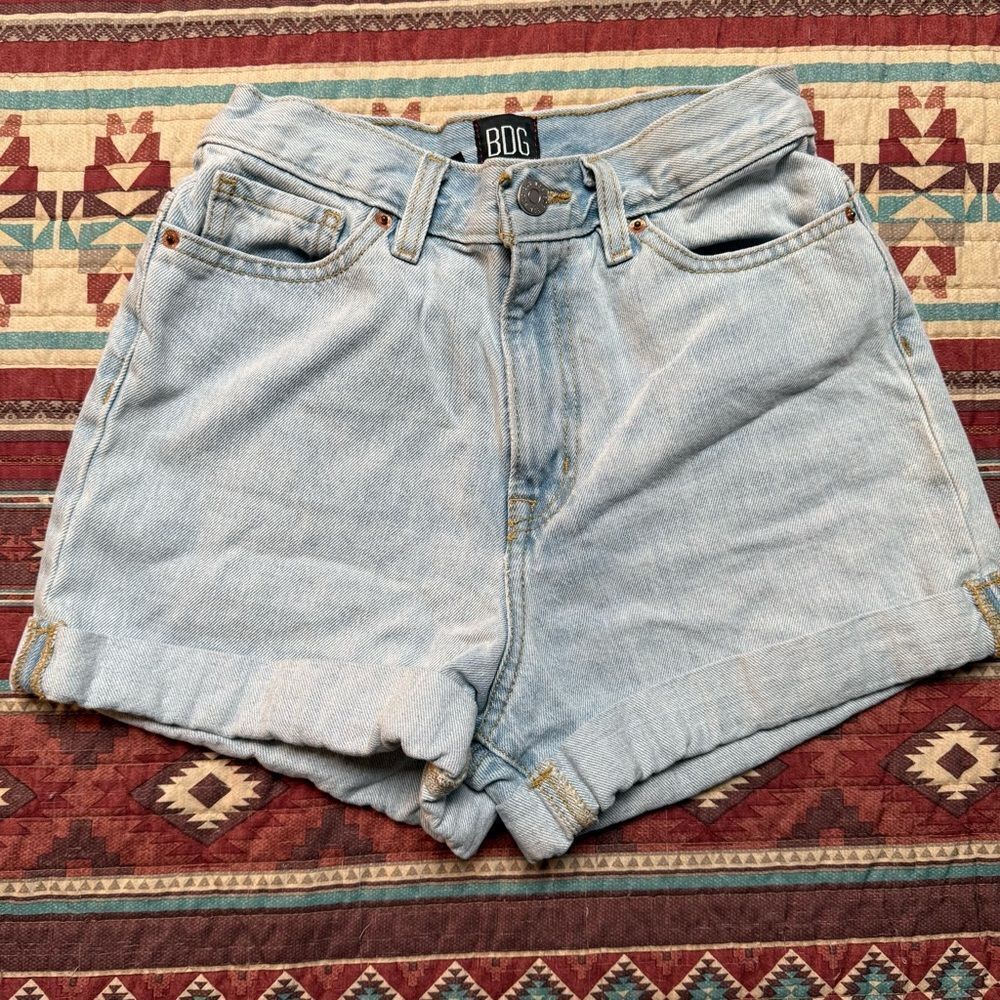 BDG Light Blue Women's mom high rise shorts size 25 - Picture 3 of 6